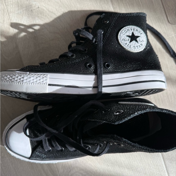 Converse Black High-Top Sneakers Women’s size 7 - Picture 1 of 7